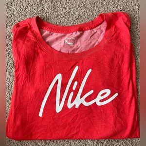 Women’s Nike Shirt